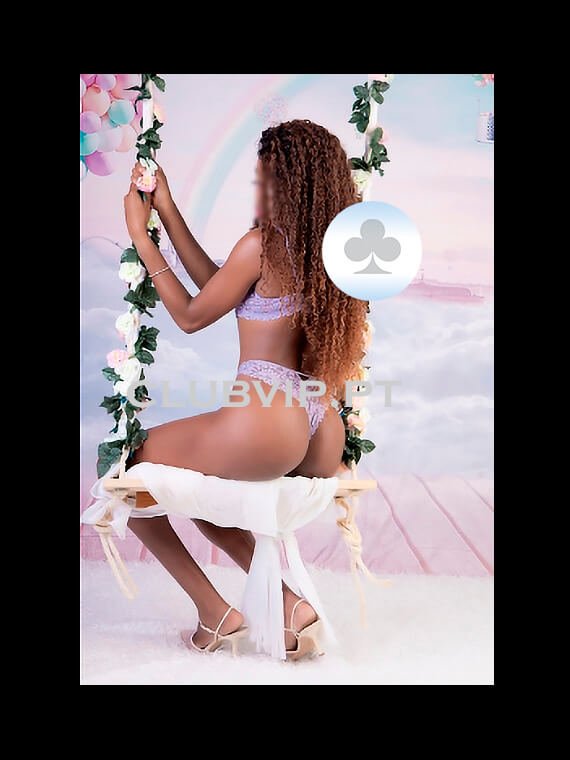 Acompanhante-Massagens Lisboa Zara Smith-Lisboa