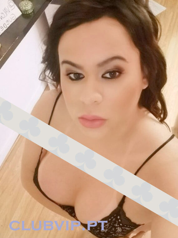 Acompanhante-Travestis De Luxo Valentina Guedes -Porto