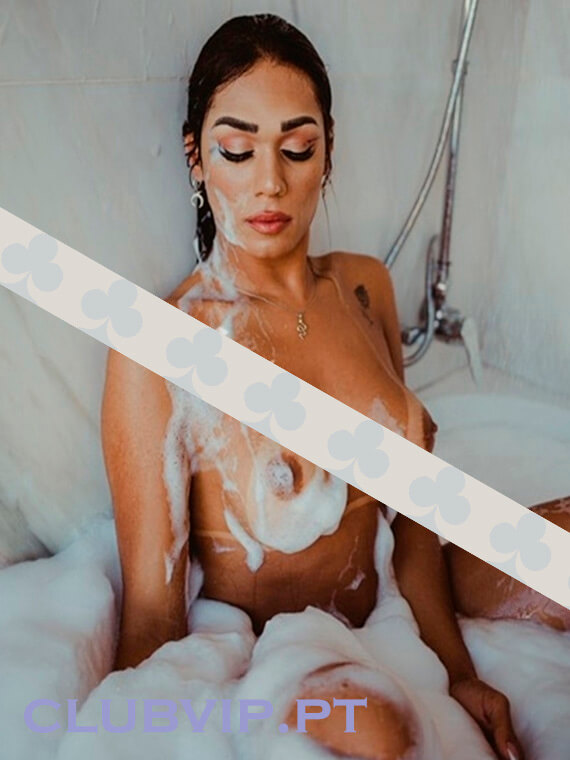 Acompanhante-Transsexuals And Shemailes Goddess Diana Dote Poderoso E Grosso-Porto