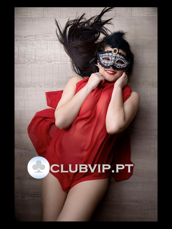 Acompanhante-Massagens Sensuais Lisboa - Tantric Moments-Lisboa